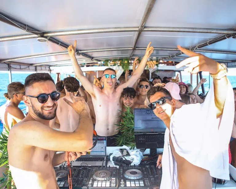 The dj will keep up the party vibe